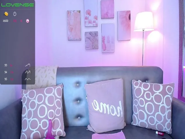 Live sex webcam photo for AiriKim #256582567