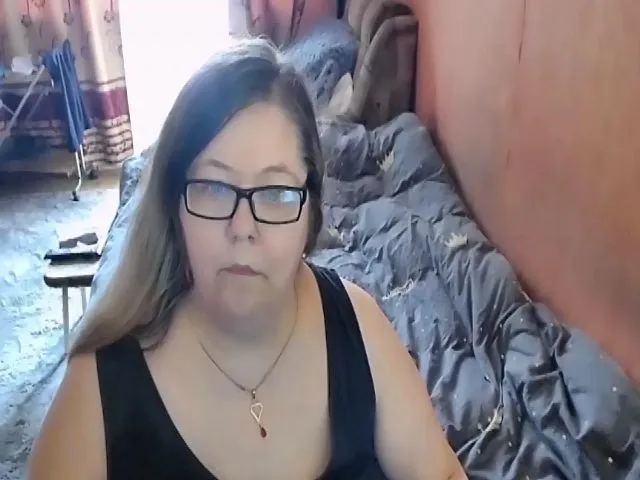 Live sex webcam photo for HotXXXGirl1 #259708074