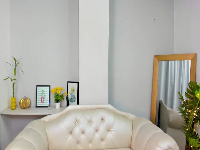 Live sex webcam photo for Eva_Watson #255238241