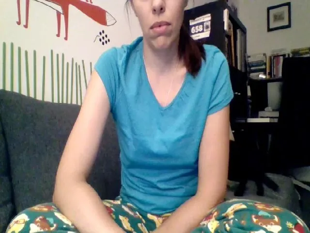 Live sex webcam photo for FoxMoony #255733281