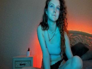 Live sex webcam photo for AngelaShines #252074902