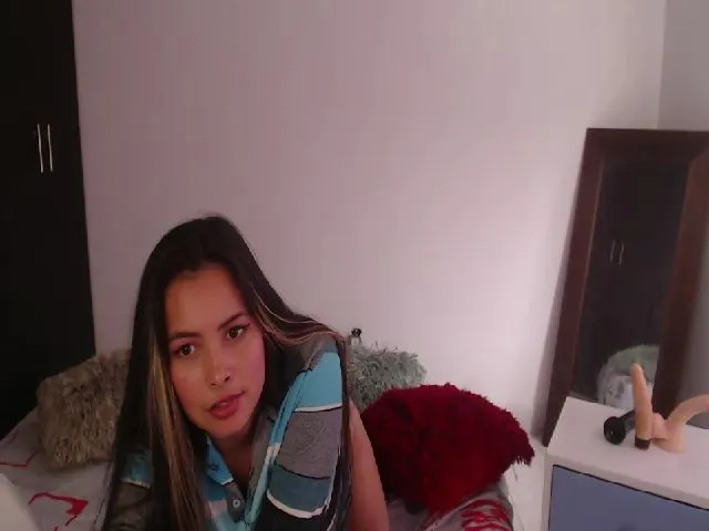 Live sex webcam photo for Evalix #258181971