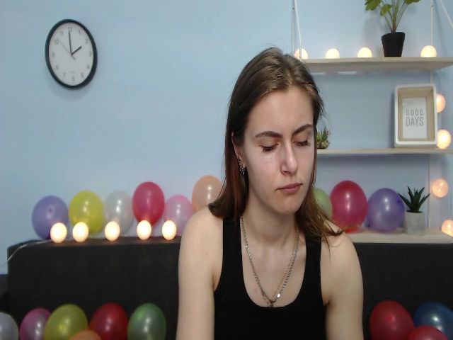 Live sex webcam photo for MollyTravis #252930397