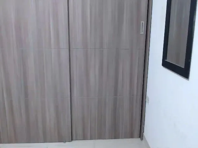 Live sex webcam photo for ScarletDsire #261356377