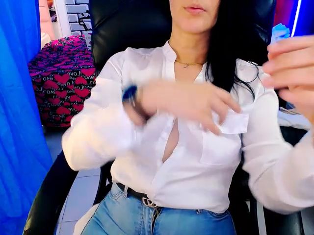 Live sex webcam photo for Sashabreck #287859754