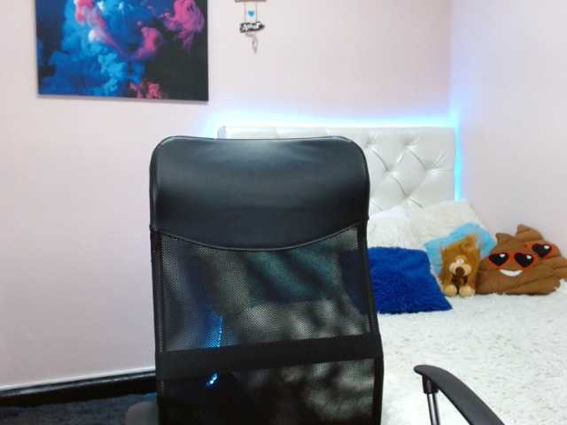 Live sex webcam photo for kim-rose69 #251237141