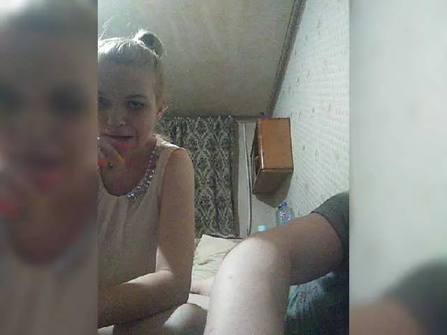 Live sex webcam photo for AlinaPixel #250734274