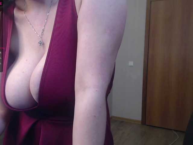 Live sex webcam photo for Viki-tiki-tak #240972786