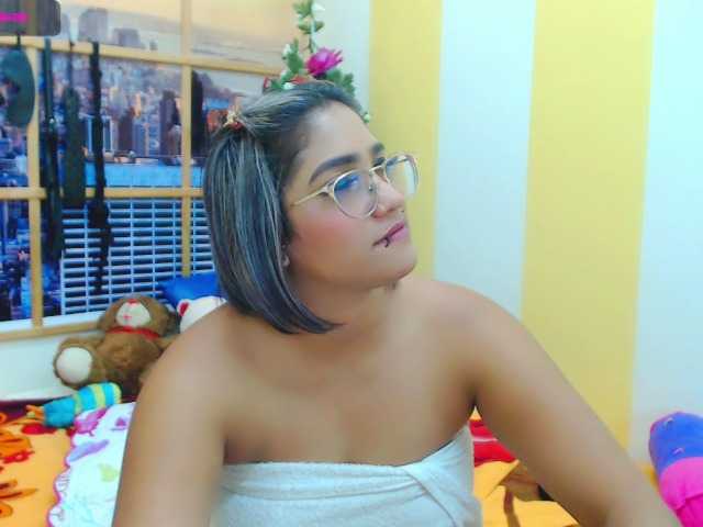 Live sex webcam photo for Eloveskamy #245200103