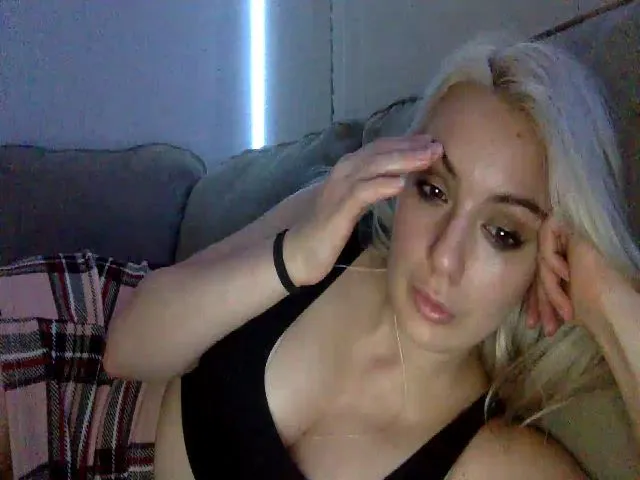 Live sex webcam photo for Sammy_gray #263579571