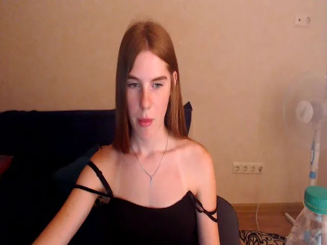 Live sex webcam photo for Vesnyshka #262253847