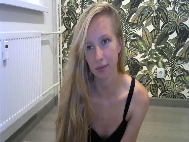 Live sex webcam photo for LisaindaSmile #260178754