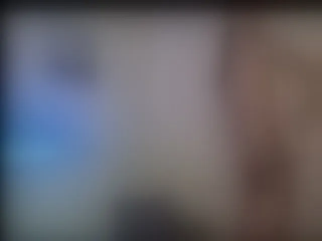 Live sex webcam photo for CarolDyson #252860941