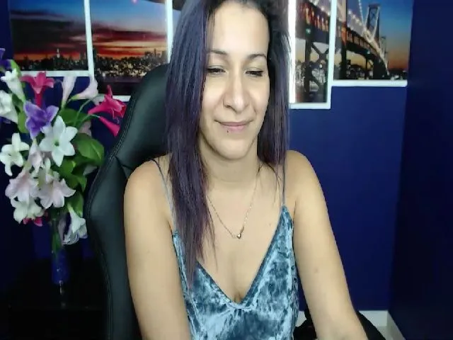 Live sex webcam photo for Infernalsexx #252652408