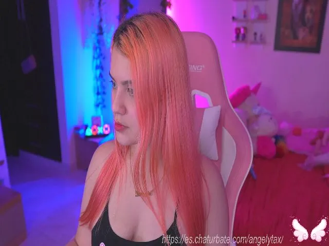 Live sex webcam photo for Angelytaxx #263392725