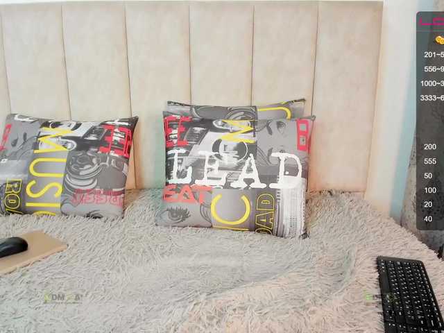 Live sex webcam photo for -Vitta- #248273961