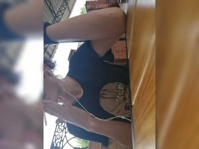 Live sex webcam photo for SonyaSsss #253401555