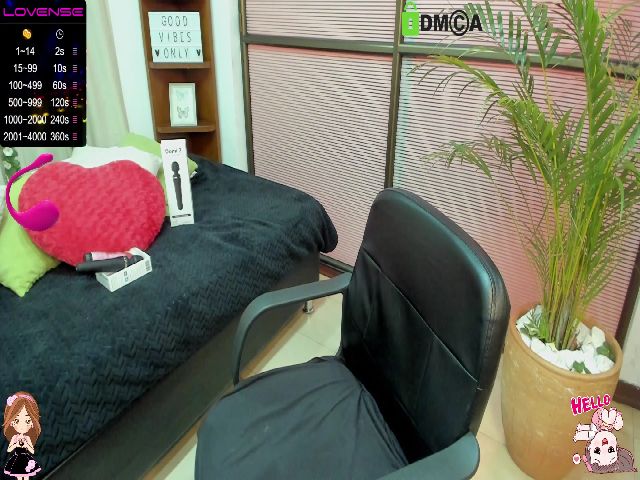 Live sex webcam photo for Leslie_swan #255807109