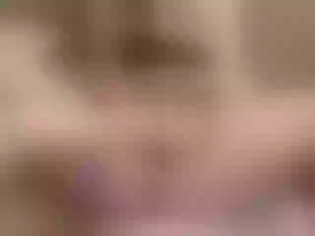 Live sex webcam photo for CandyBurger #253456936