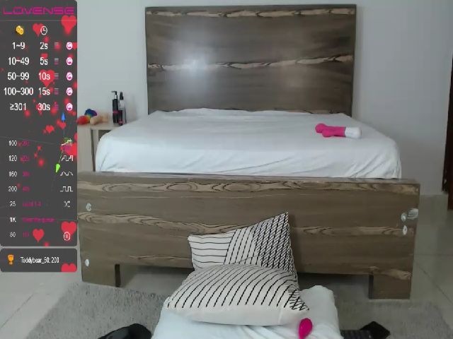 Live sex webcam photo for ivanna_33_ #252282702