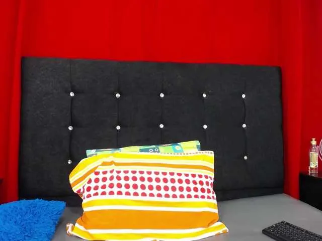 Live sex webcam photo for christydiaz #264257052