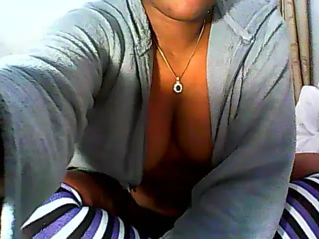 Live sex webcam photo for AfriPrincess #256211985