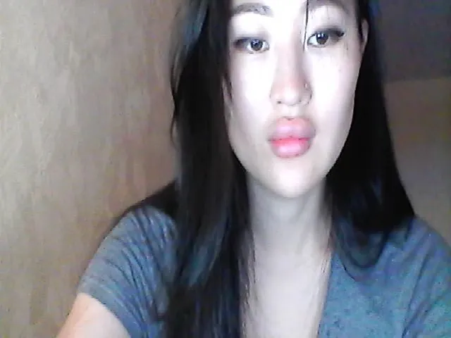 Live sex webcam photo for madmonkey_ #256804457