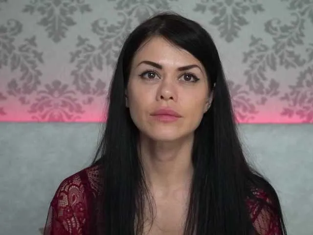 Live sex webcam photo for Vikki100500 #241261373