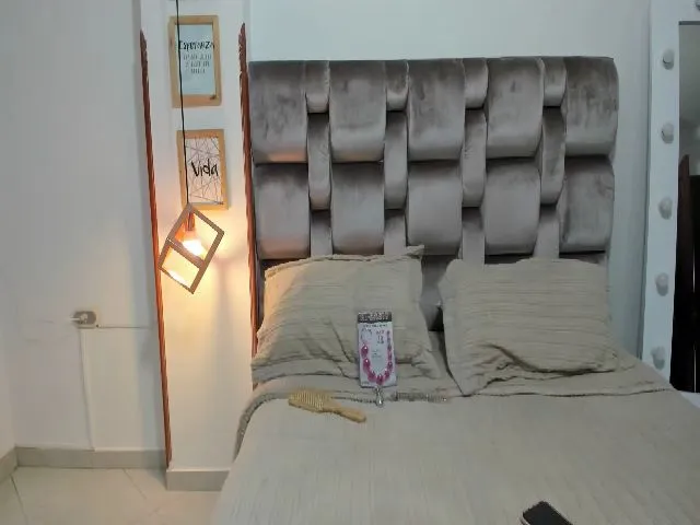 Live sex webcam photo for Vane_ #260238300