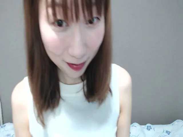 Live sex webcam photo for Miyak0 #261816358