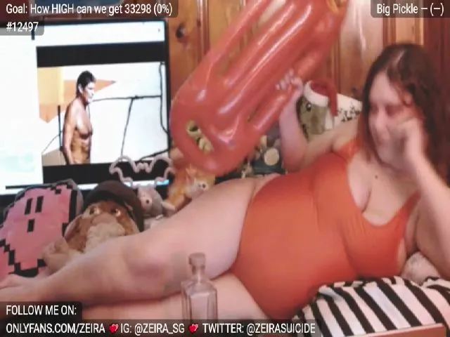 Live sex webcam photo for ZeiraStar #252735729