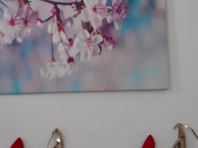 Live sex webcam photo for JanelleBrown_ #260043681