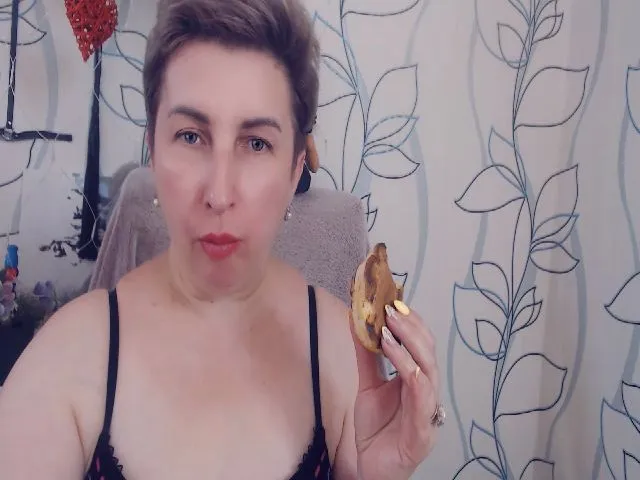 Live sex webcam photo for DepravedMadam #259909708