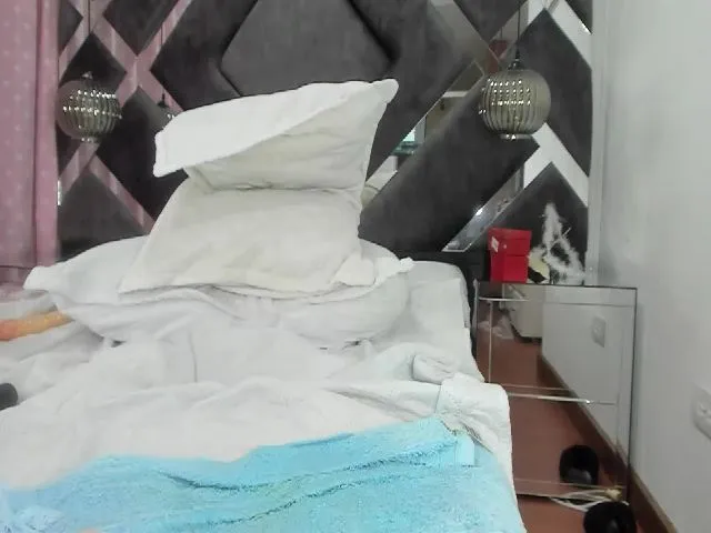 Live sex webcam photo for Violeta_aroca #287856062