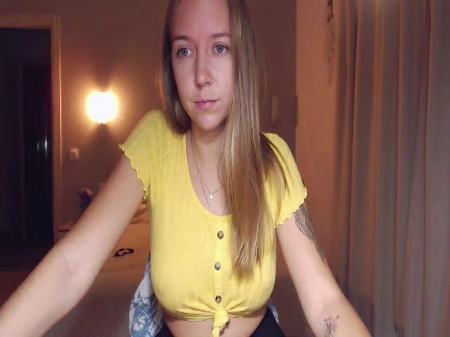 Live sex webcam photo for SylviaOneill #262209505