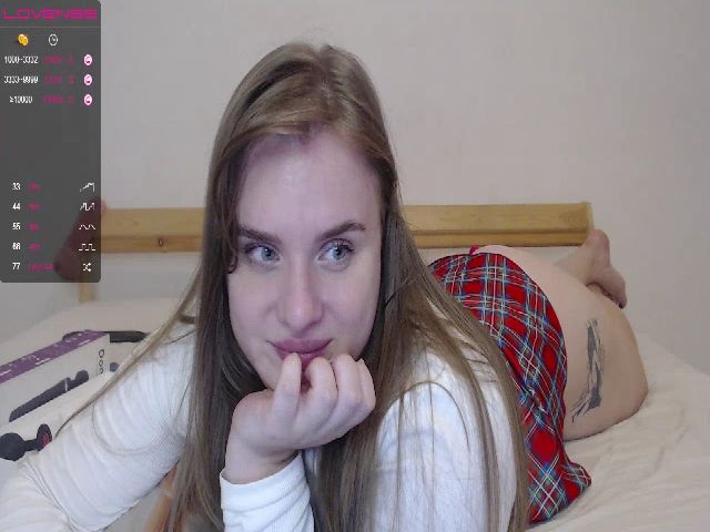 Live sex webcam photo for AliceSins1 #260254906