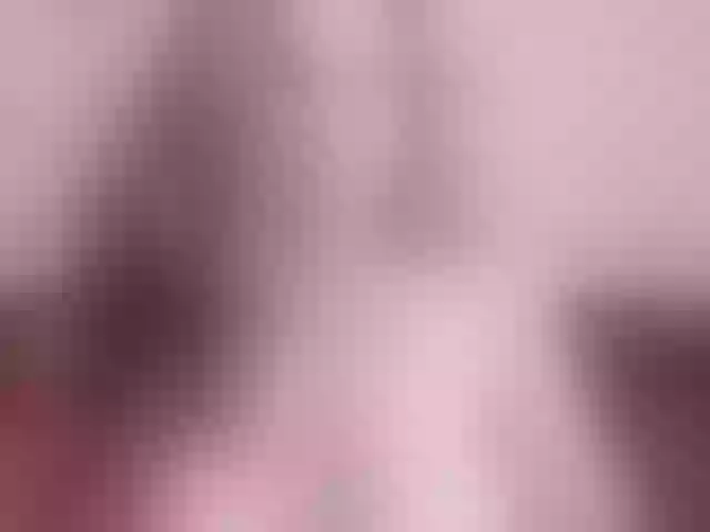 Live sex webcam photo for KinkyMyax #264230650