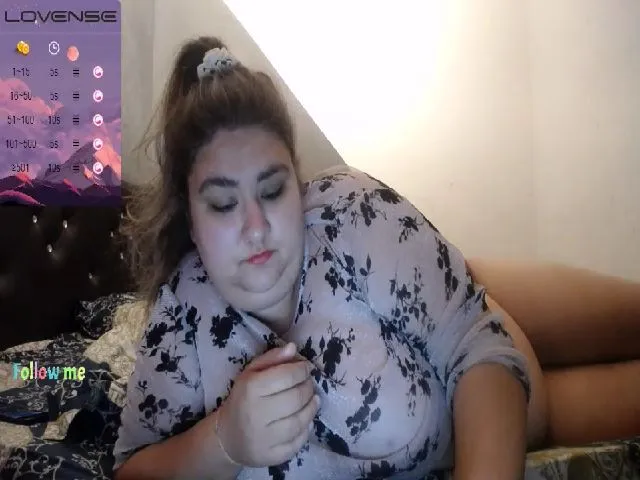 Live sex webcam photo for NicholleKitty #259911449