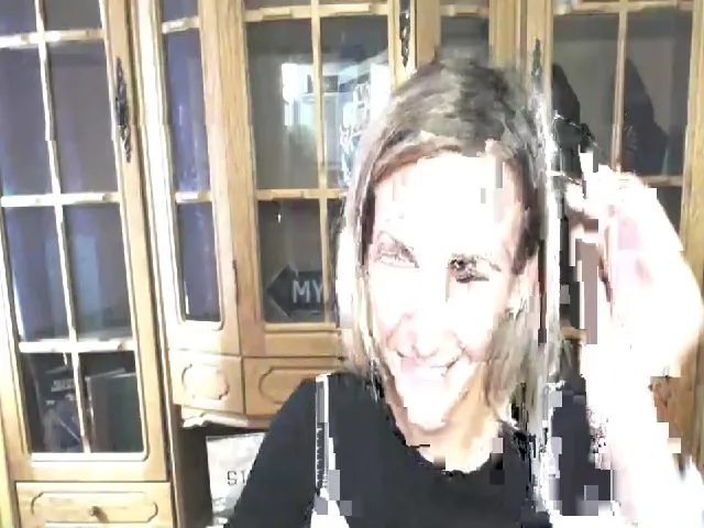 Live sex webcam photo for MiliEsiens #262014196