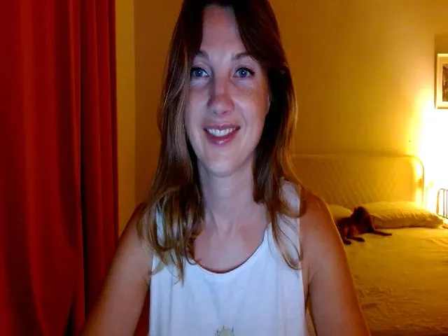 Live sex webcam photo for HappyAlise #265142390