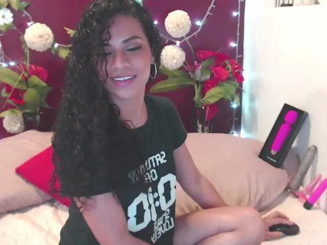 Live sex webcam photo for JazminThomas #242511725