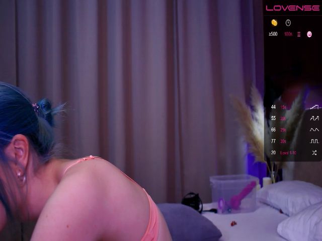 Live sex webcam photo for Purple_Foxy #254003557