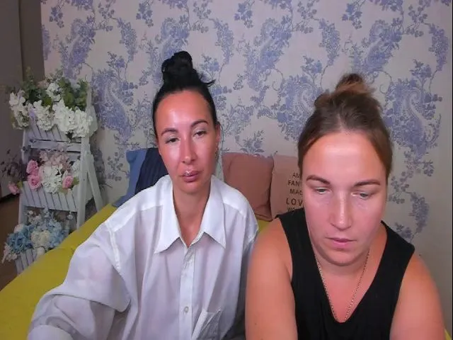 Live sex webcam photo for NikaRysa #253567018