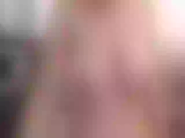 Live sex webcam photo for squirtblonde #258017708
