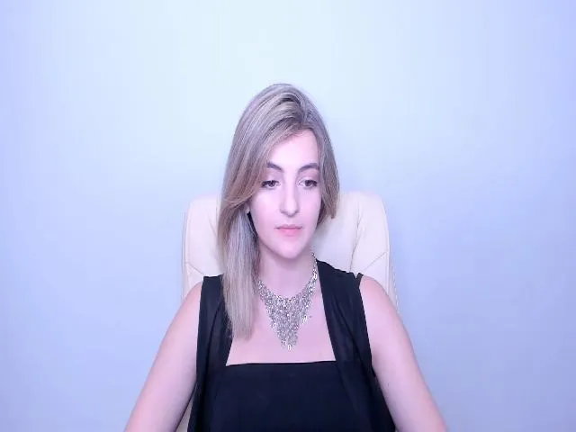 Live sex webcam photo for HelelGretta #253195520