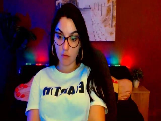 Live sex webcam photo for NataBorerro__ #260594592