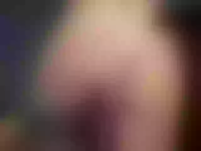 Live sex webcam photo for MayaTheLove #254879030