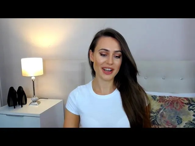 Live sex webcam photo for CharlotteLOV #254403748