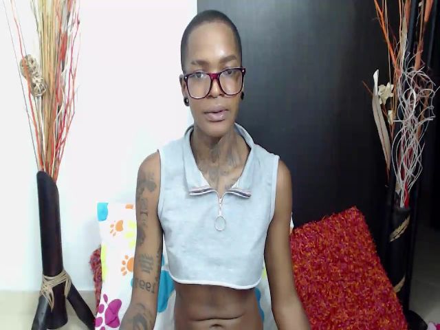 Live sex webcam photo for DayaMitchell #261113890