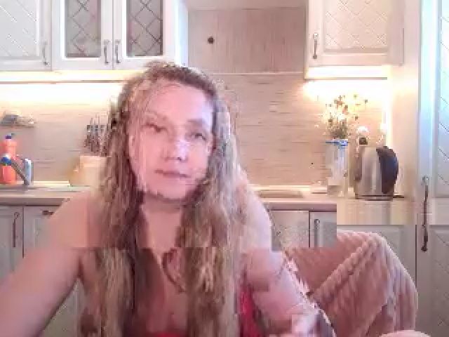 Live sex webcam photo for JaneGrey111 #255276995